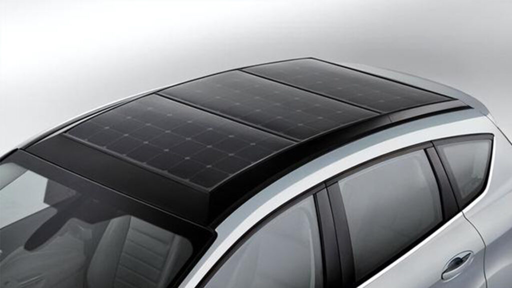 Car roof: solar panel