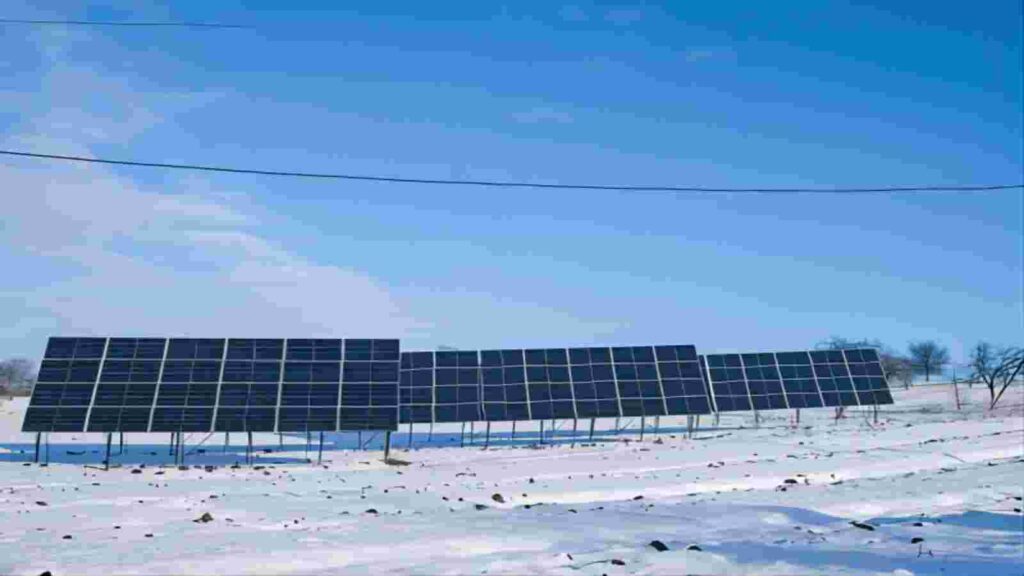 solar panels in snow