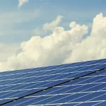 Are Differences Between Solar Panels More Noticeable in High-Temperature Conditions?