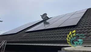 9.84KW High-efficiency solar panels on a European rooftop for self-consumption under grid constraints